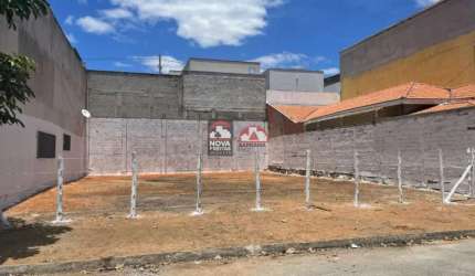 Terreno Padrão em Jacareí