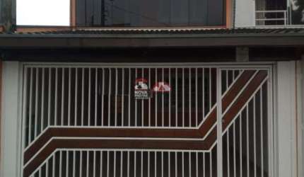 Casa Sobrado Padrão em São José dos Campos