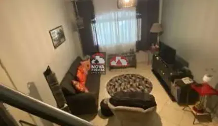 Casa Sobrado Padrão em São José dos Campos