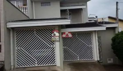 Casa Sobrado Padrão em São José dos Campos
