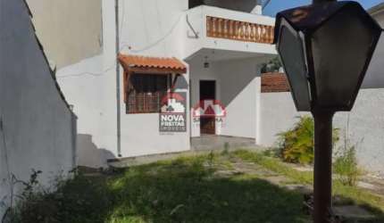 Casa Sobrado Padrão em Pindamonhangaba