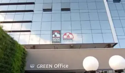 Comercial Sala em condomínio em Caraguatatuba