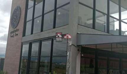Comercial Ponto Comercial em Condomínio em São José dos Campos