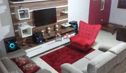 Casa Sobrado Padrão em Caraguatatuba
