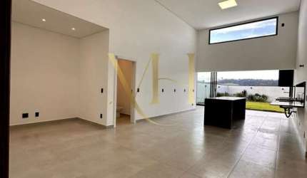 Casa com 3 quartos à venda na Rua João Paulo II, Residencial Astúrias, Pouso Alegre, 180000 m2 por R$ 1.690.000
