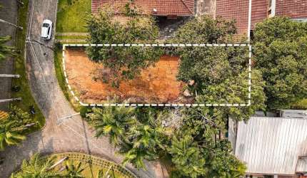 Lote de 403m² no condomínio PARK IMPERIAL por R$ 650.000,00