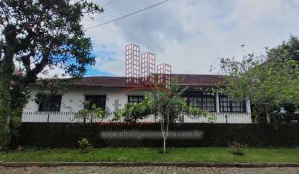 C397 Casa linear em condomínio fechado Cônego, Nova Friburgo-RJ