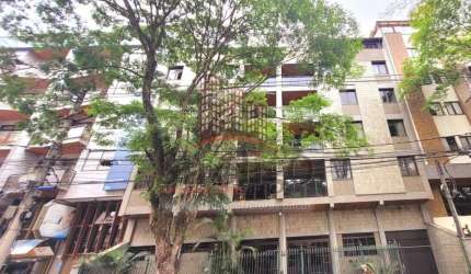 A329 Amplo apartamento com 3 quartos e 2 vagas de garagem, Centro- Nova Friburgo-RJ