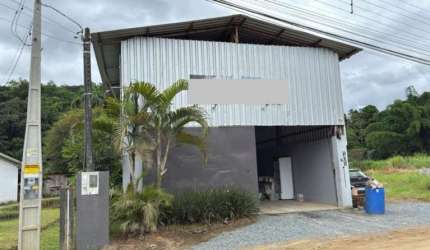 Barracão / Galpão / Depósito com 2 salas à venda no Fidélis, Blumenau  por R$ 750.000