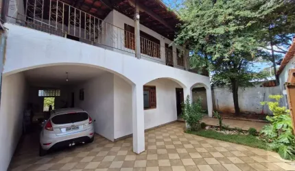 Casa para Venda em Belo Horizonte, Santa Terezinha, 3 dormitórios, 3 banheiros, 4 vagas