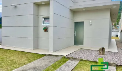 Venda | Bela Casa Térrea no Condomínio Mar Verde.
