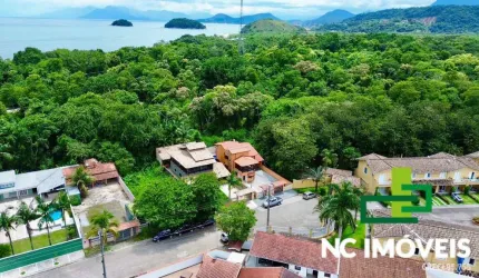 Venda | Amplo Sobrado no Condomínio Mar Verde.