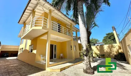 Venda | Linda Casa no Centro de Caraguatatuba.