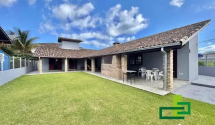 VENDE-SE LINDA CASA NO RESIDENCIAL MAR VERDE – CARAGUATATUBA/SP.