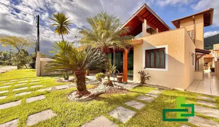 Linda Casa à Venda no Condomínio Mar Verde – Praia da Mococa, Caraguatatuba