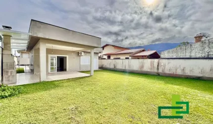Casa Térrea à Venda no Condomínio Mar Verde – Caraguatatuba/SP.