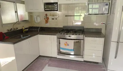 SOBRADO EM EXELENTE ESTADO EM LOCAL PREVILEGIADO E TOTALMENTE IMOBILIADO