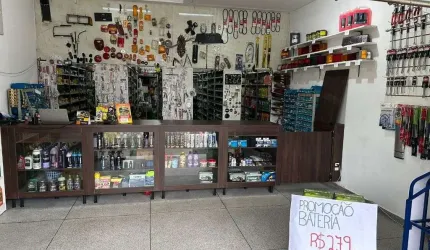 Loja comercial à venda em Santa Felicidade