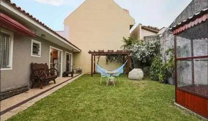 Casa Santa Felicidade com quintal