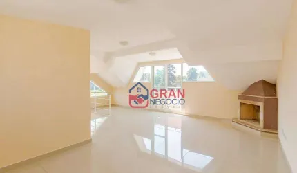 Amplo sobrado de esquina com quintal
