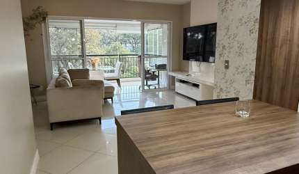 ***OPORTUNIDADE ***Lindo apartamento com vista panorâmica para mata