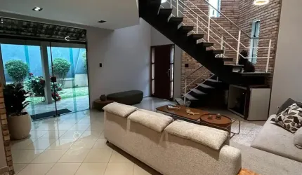 Sobrado Alto Padrão - Espetacular