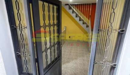 Casa 100m² na  Vila Nivi por R$ 1.350,00