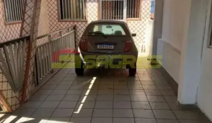 Casa com 03 Dormitórios, Jardim Japão por: R$ 5.500,00