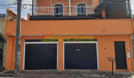 Sobrado com 03 Dormitórios, Parque Rodrigues Alves por: R$ 5.800,00