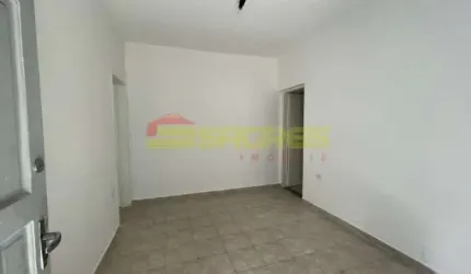 Casa com 01 Quarto para Locação, 40m²  - Por R$ 1.600,00