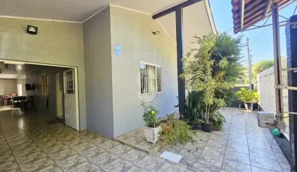 Casa a venda em Guarujá