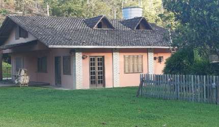 Lindo sitio no Bairro Caetes