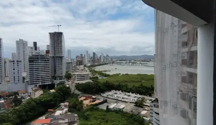 Linda Cobertura no bairro fazenda Itajai