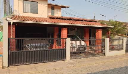 Casa em condomínio bairro Itaipava em Itajaí