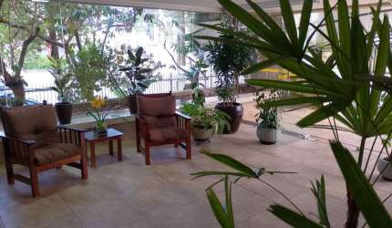 Apartamento 2 dormitórios - Vila Matilde,  1 banheiro - 1 vaga - cozinha - sala conjugada com sala de jantar - sacada - lavanderia. 9º andar, próximo a Praça da Toco