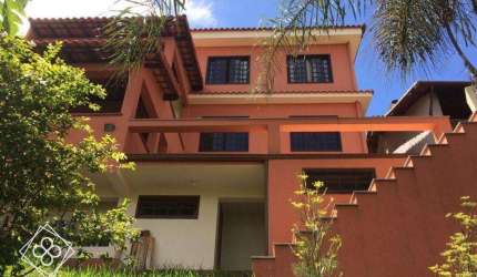 Casa para Venda em Volta Redonda / RJ no bairro Morada da Colina