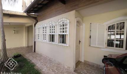 Casa para Venda em Volta Redonda / RJ no bairro Jardim Tiradentes