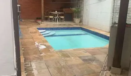 Casa para Venda em Barra Mansa / RJ no bairro Santa Rosa