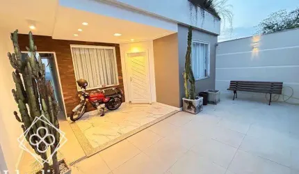 Casa para Venda em Barra Mansa / RJ no bairro Santa Rosa