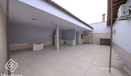 Casa para Venda em Volta Redonda / RJ no bairro Niterói