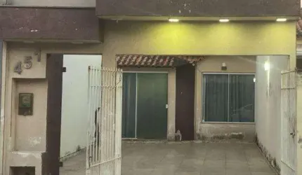 Casa para Venda em Barra do Piraí / RJ no bairro Califórnia