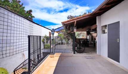 Casa 4 Quartos para Venda no bairro Jardim Belvedere em Volta Redonda, RJ