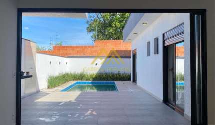 Casa térrea moderna à venda no Park Gran Reserve