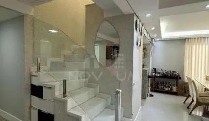 Casa de Condominio com 4 Quartos e 4 banheiros a Venda, 200 m2 por R$ 1.810.000,00