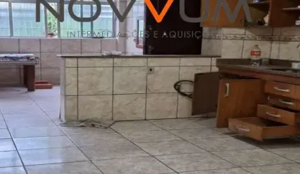 SOBRADO A VENDA COM EDICULA AMPLA AO FUNDO, COM 5 DOMRITORIOS + 02 DORMITORIOS NA EDICULA - 440 M2 POR R$ 1.200.000,00 - VILA VALENCA - SAO VICENTE/SP