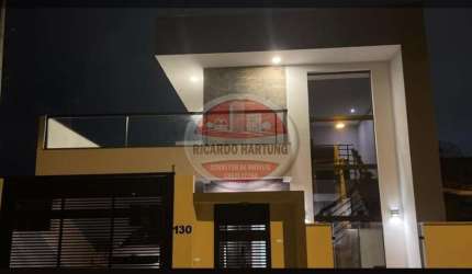 Casa com 3 quartos à venda no Centro, Penha , 98 m2 por R$ 795.000