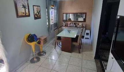 VENDE-SE EXCELENTE CASA NO SÃO GERALDO