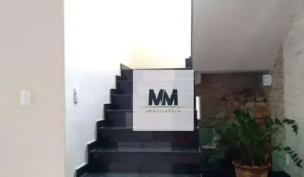 Casa com 4 dormitórios à venda, 250 m² por R$ 900.000,00 - Vila São Vicente - Uberaba/MG