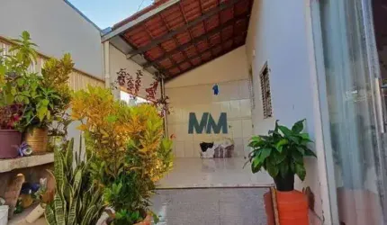 Casa com 4 dormitórios à venda, 117 m² por R$ 320.000 - Jardim América - Uberaba/MG