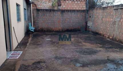 Casa com 2 dormitórios à venda, 67 m² por R$ 200.000,00 - Jardim Copacabana - Uberaba/MG